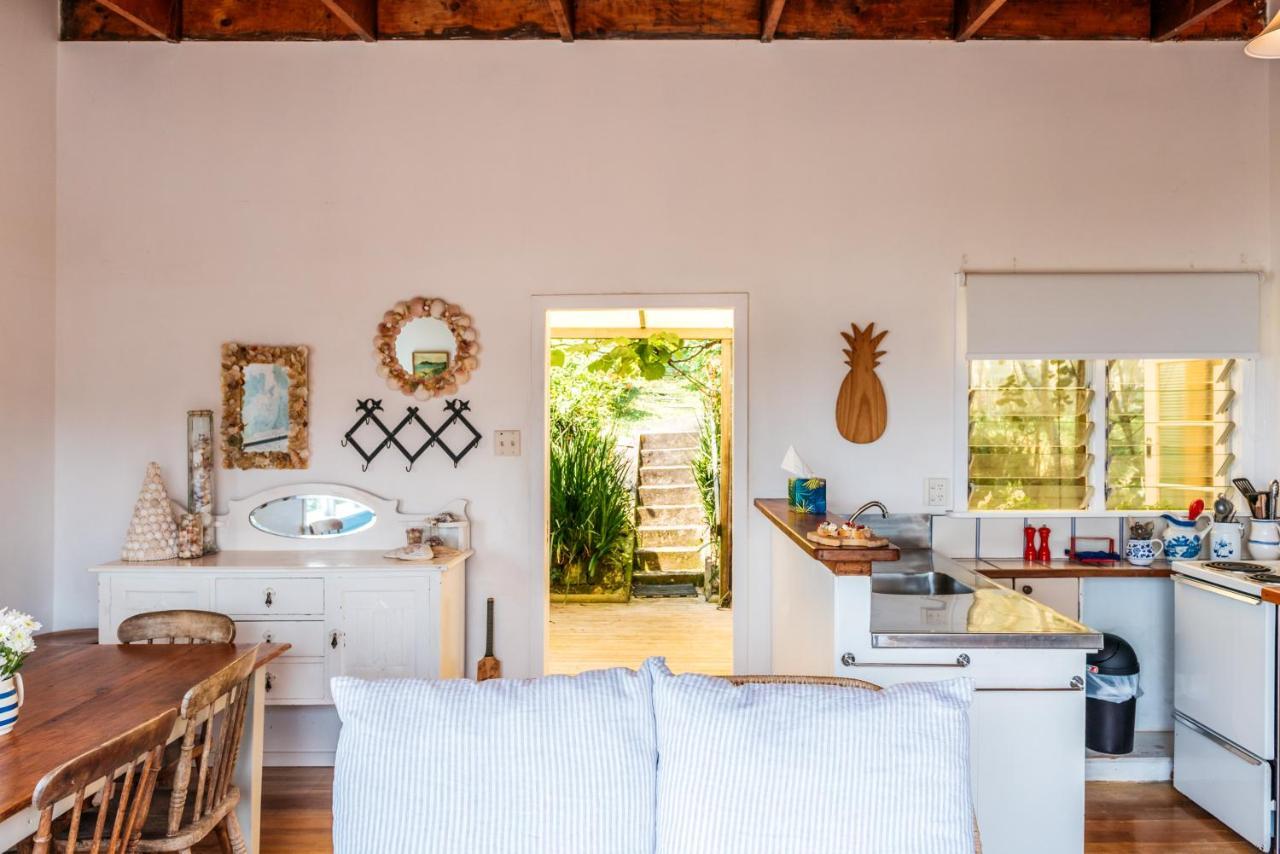 Sunshine Cottage By The Sea - Stay Waiheke Onetangi ภายนอก รูปภาพ